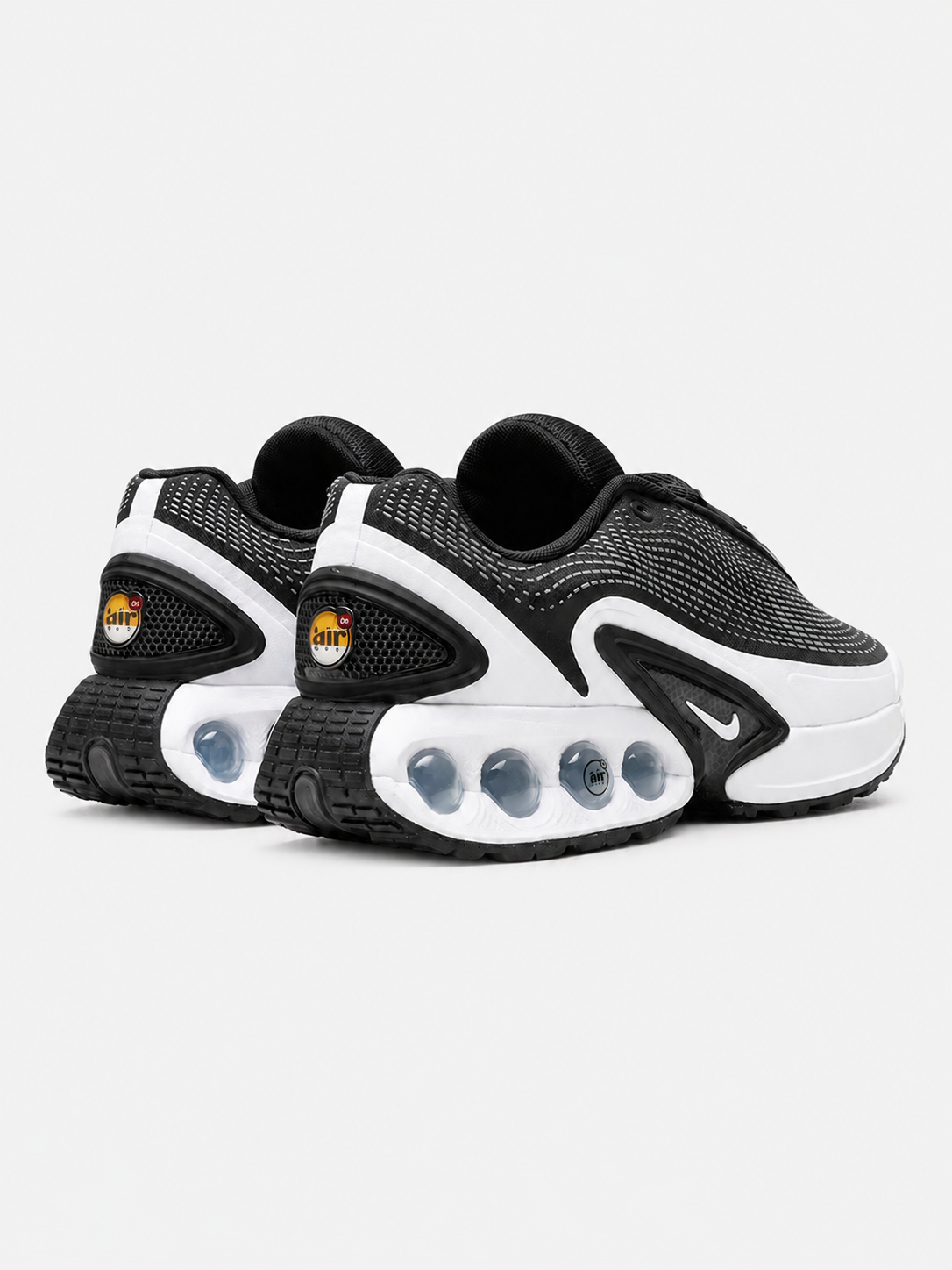 Кросівки чоловічі Nike Air Max Dn Black-White DV3337-003