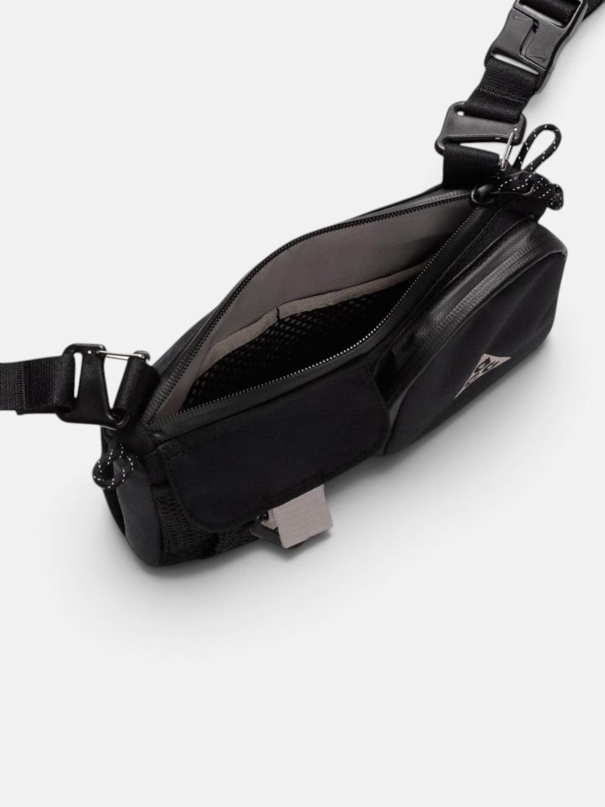 Сумка унісекс Nike ACG Daymax Crossbody Bag Black HJ8180-010