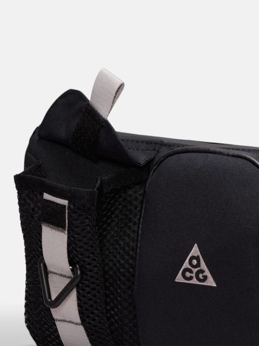 Сумка унісекс Nike ACG Daymax Crossbody Bag Black HJ8180-010