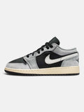 Кросівки дитячі Air Jordan 1 Low SE Light Smoke Grey/Black HQ2021-012
