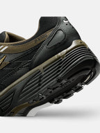 Кросівки чоловічі Nike P-6000 Black/Dark Hazel/Summit White/Metallic Silver IQ0298-010