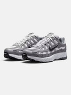 Кросівки чоловічі Nike P-6000 White/Black/Metallic Cool Grey/Cool Grey IR2004-100