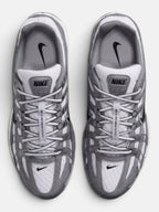 Кросівки чоловічі Nike P-6000 White/Black/Metallic Cool Grey/Cool Grey IR2004-100