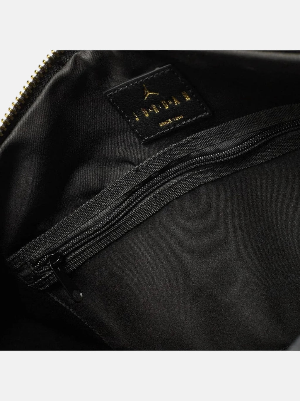 Сумка унісекс Air Jordan Jam Monogram Duffle Bag Black/Gold LM0987-K5X