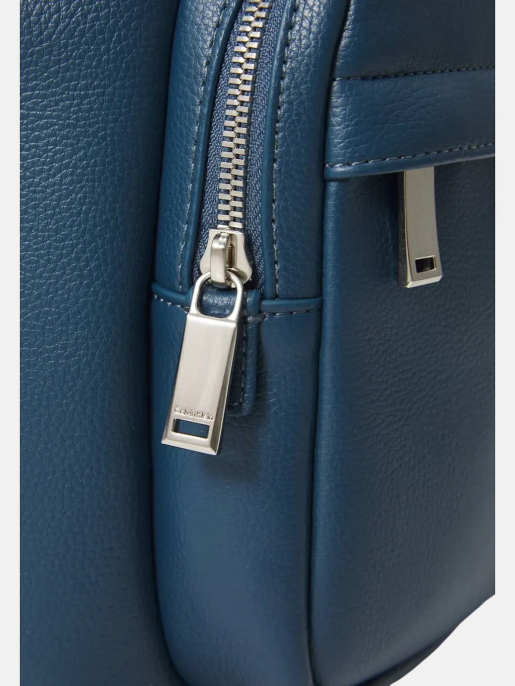 Рюкзак чоловічий Calvin Klein Raised Round Backpack Moonlit Ocean LV04D3155G