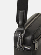 Сумка чоловіча Calvin Klein Zip Camera Bag Crossbody Black LV04D3262G