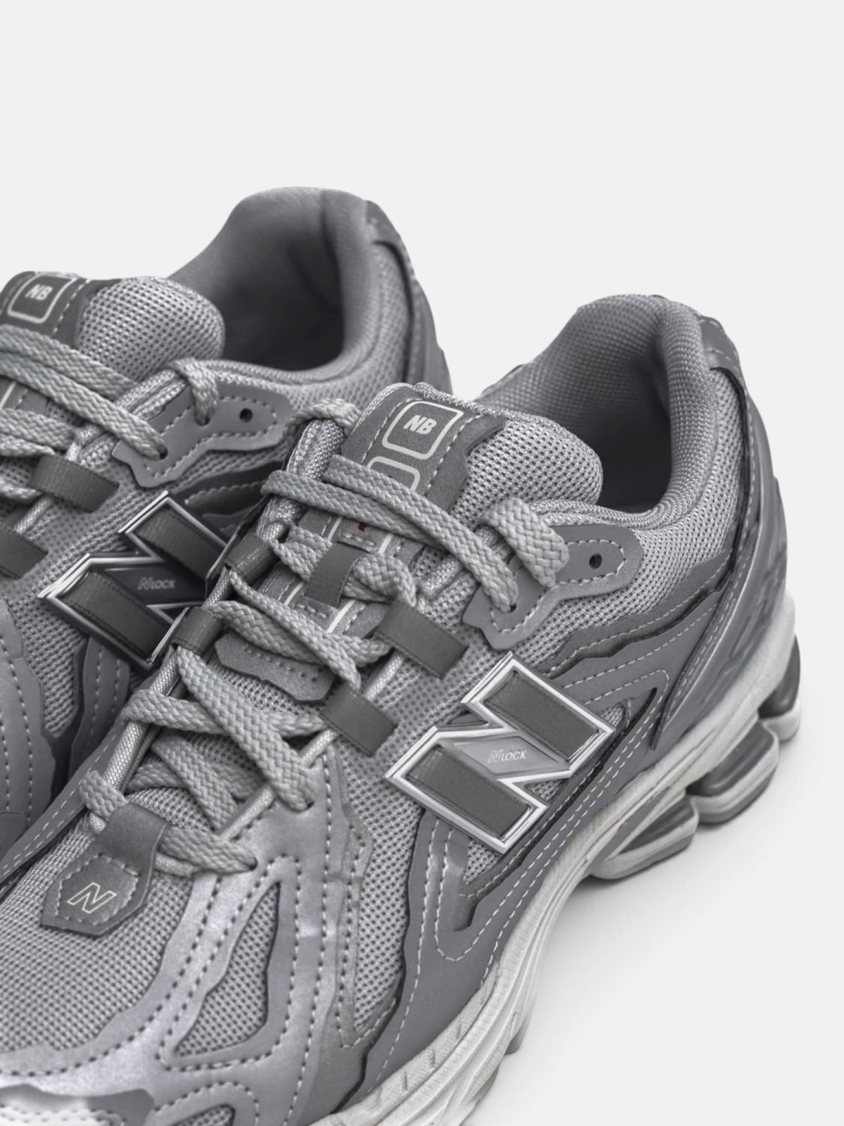 Кросівки унісекс New Balance 1906D Protection Pack Silver Metallic M1906DH