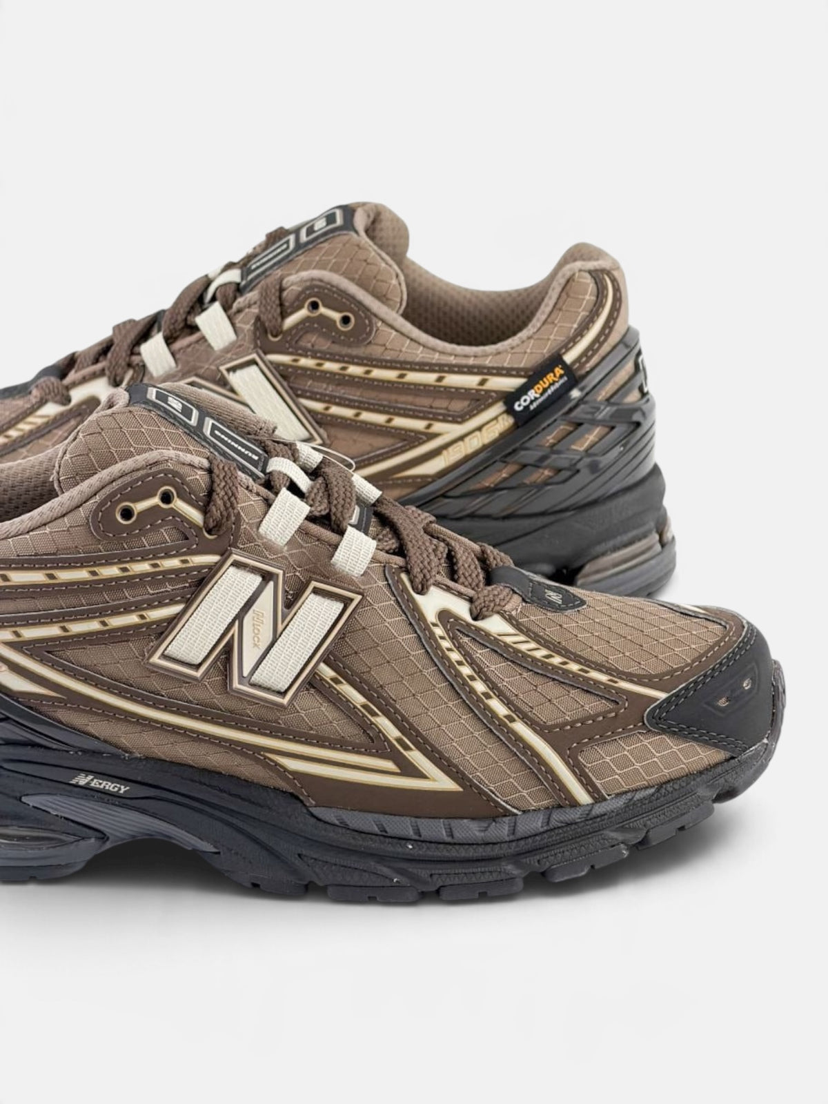 Кросівки унісекс New Balance 1906R Cordura Brown/Black U1906RFW
