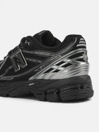 Кросівки унісекс New Balance 1906R Black/Black U1906ROS