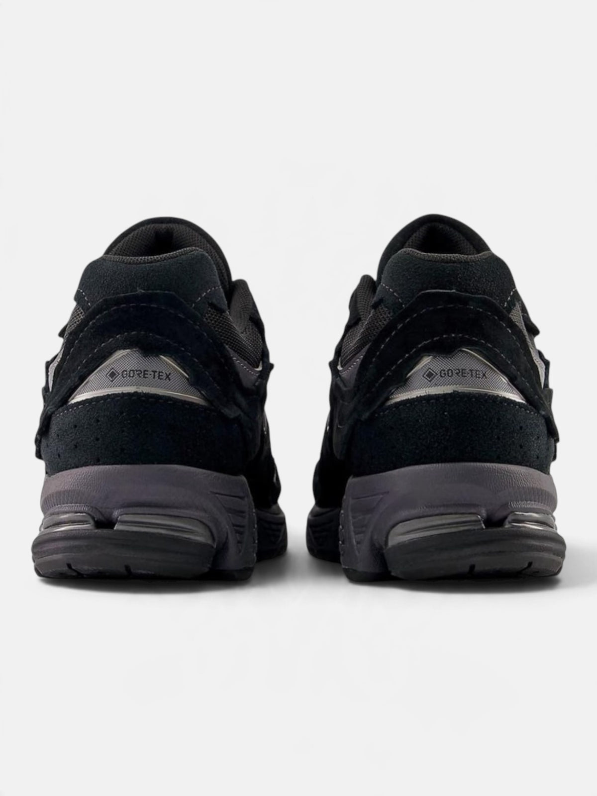 Кросівки унісекс New Balance 2002R Protection Pack Gore-Tex Black U20023MB