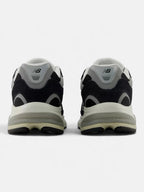 Кросівки унісекс New Balance 2010 Black/Shadow Grey/Sea Salt U2010892