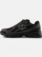 Кросівки унісекс New Balance 740 Black/Silver Metallic U740BS2