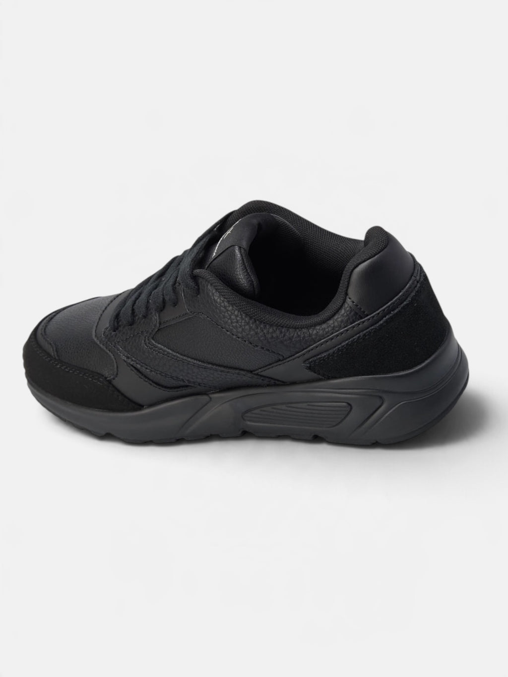 Кросівки чоловічі Armani Exchange Black XM001677-AF17355-UC001
