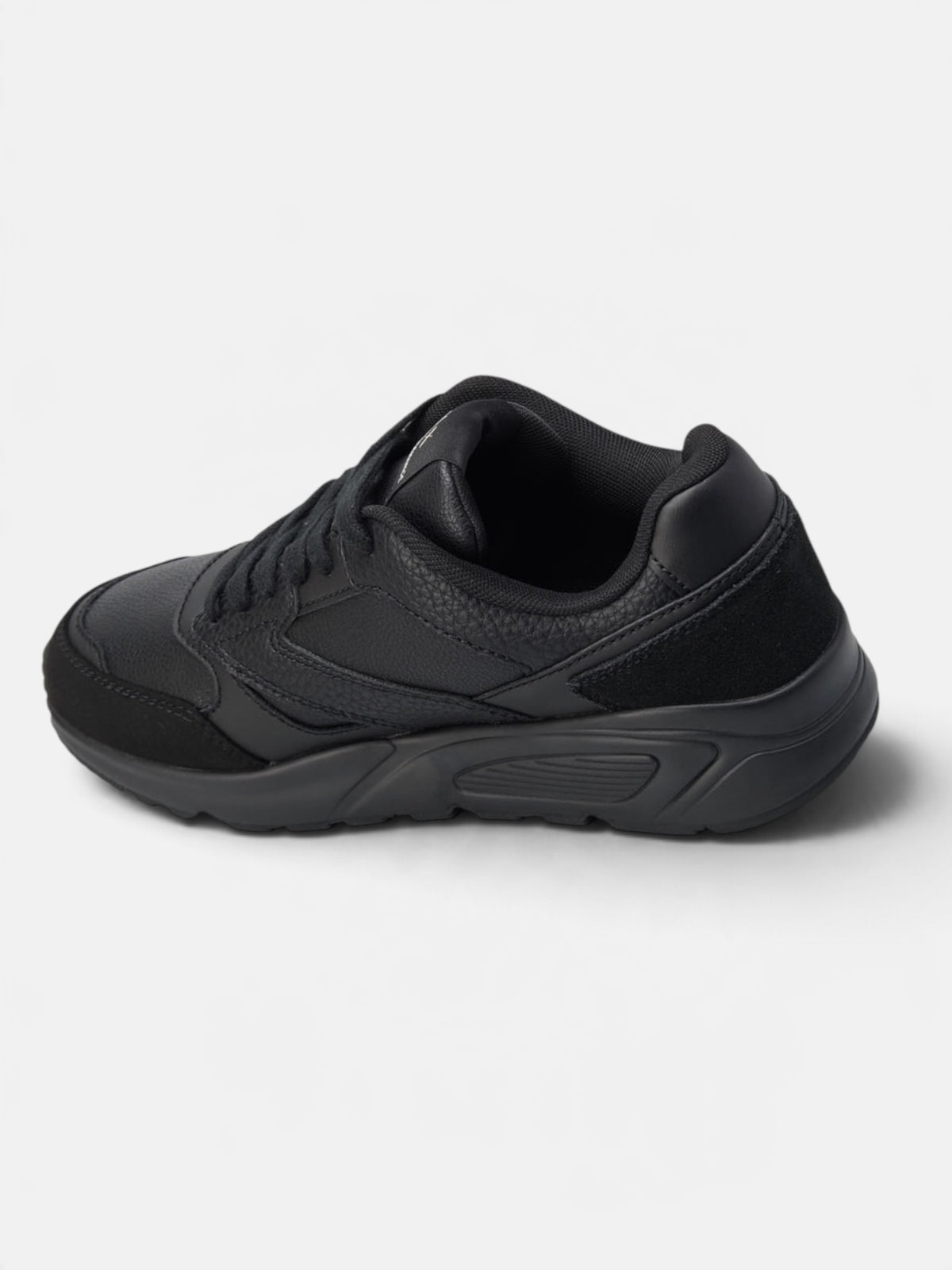 Кросівки чоловічі Armani Exchange Black XM001677-AF17355-UC001