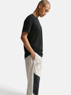 Чоловічі спортивні штани Nike Air Hybrid Utility Pant "Beige/Black" IO0570-072