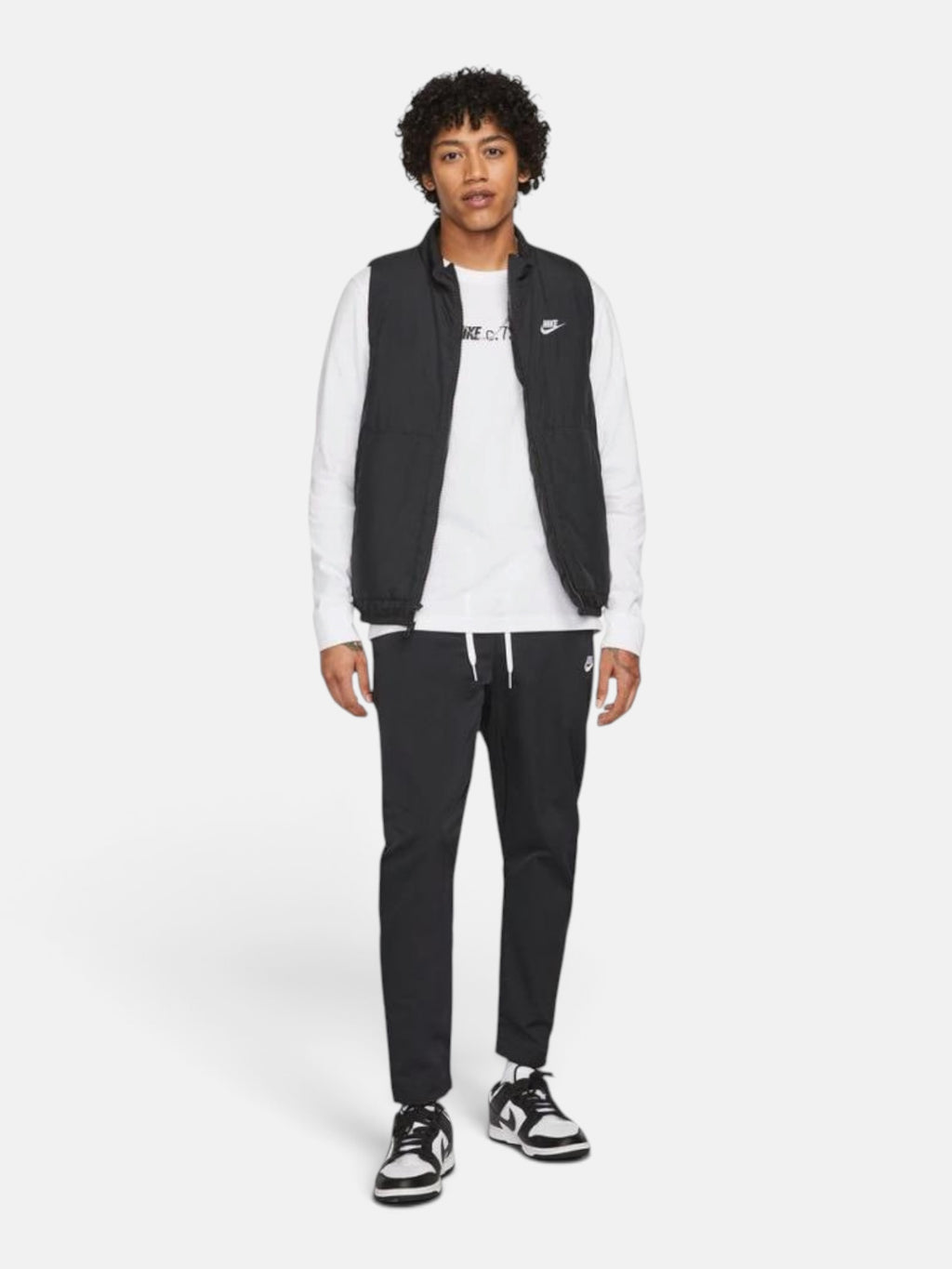 Штани чоловічі Nike Club Woven Tapered Leg Pant "Black" DX0623-010