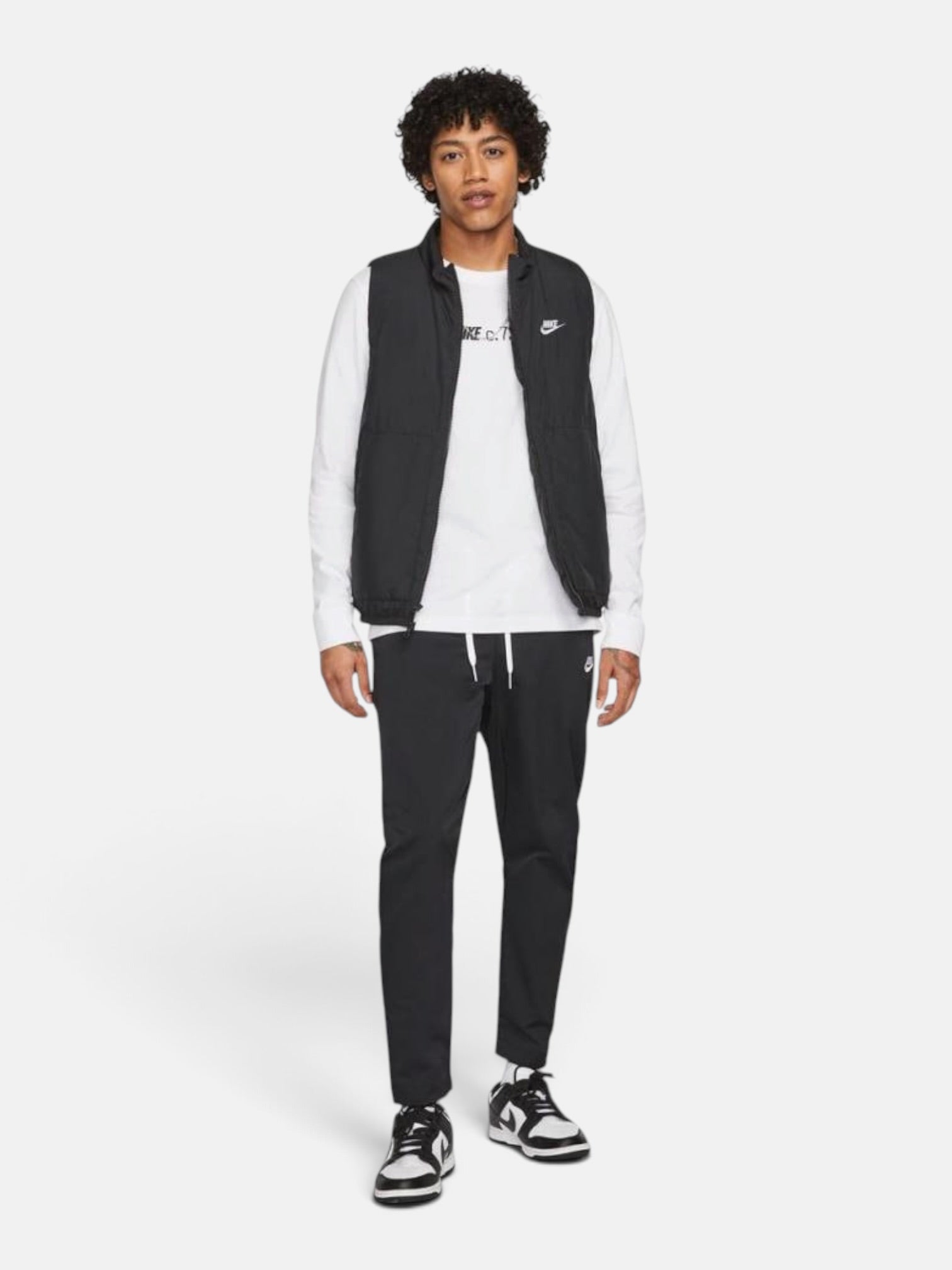Штани чоловічі Nike Club Woven Tapered Leg Pant "Black" DX0623-010