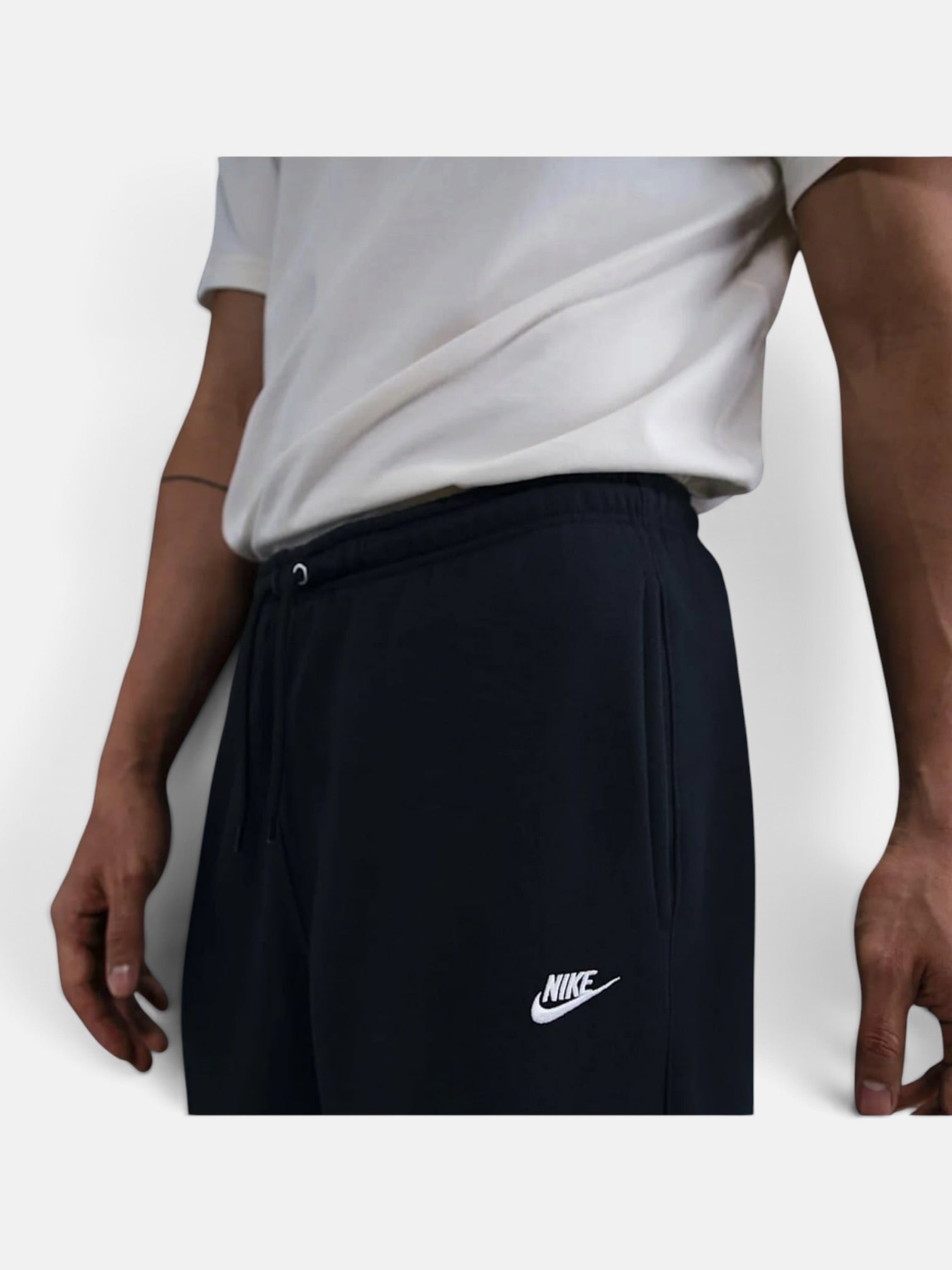 Штани чоловічі Nike Club Open-Hem Fleece Pant "Black" FN3730-010
