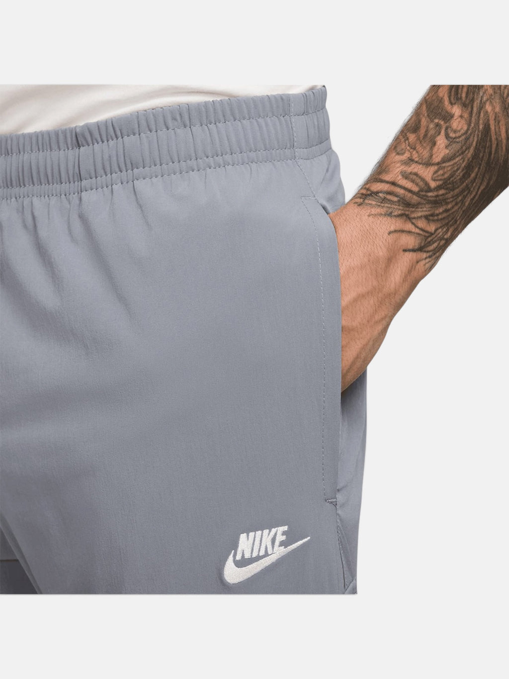 Штани чоловічі Nike Sportswear Club Cargo Woven "Grey" IB6497-065