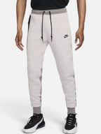Штани чоловічі Nike Tech Fleece Jogger "Grey" FB8002-014