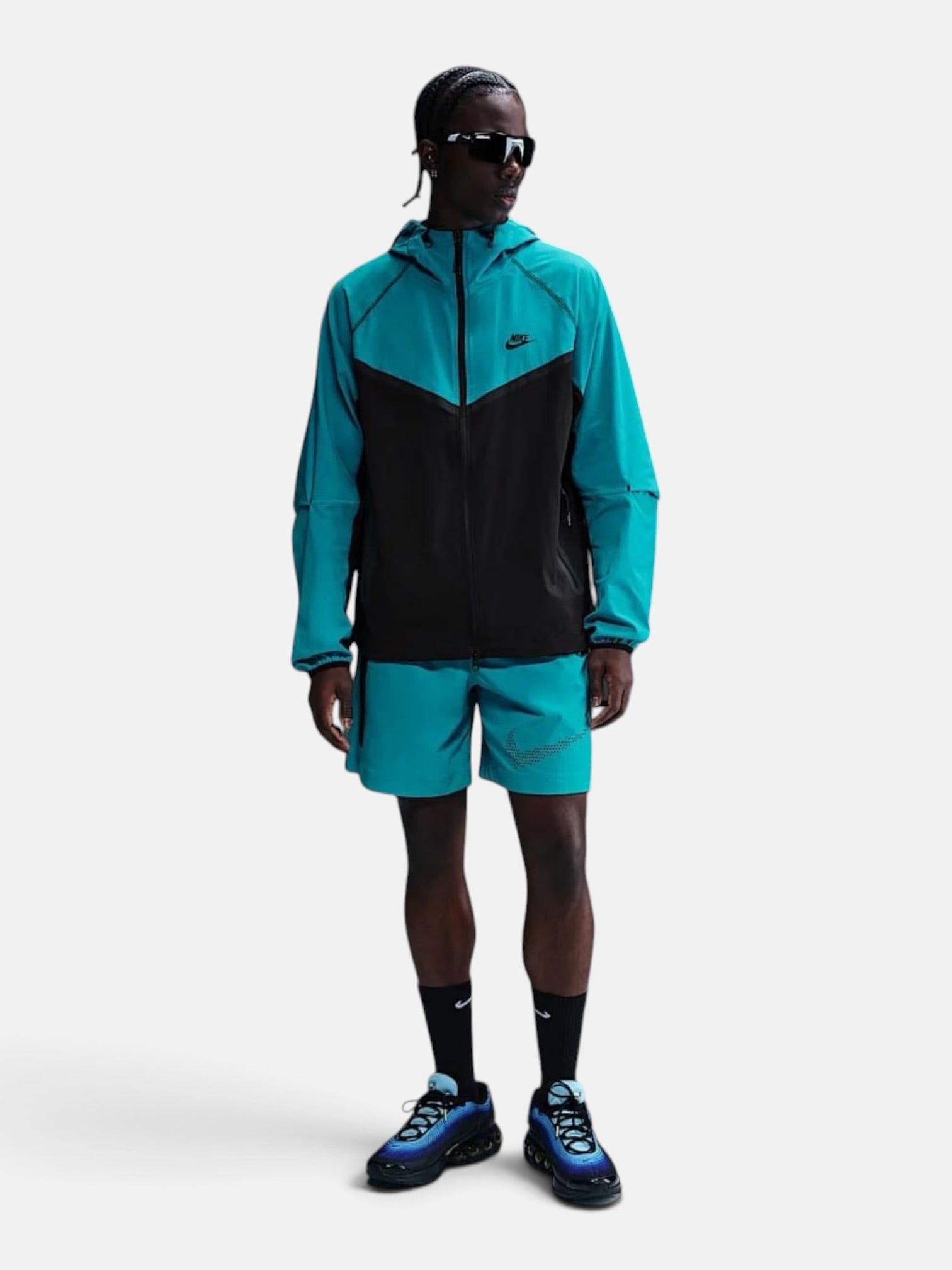 Вітровка чоловіча Nike Tech Windrunner "Turquoise/Black" HM7151-345