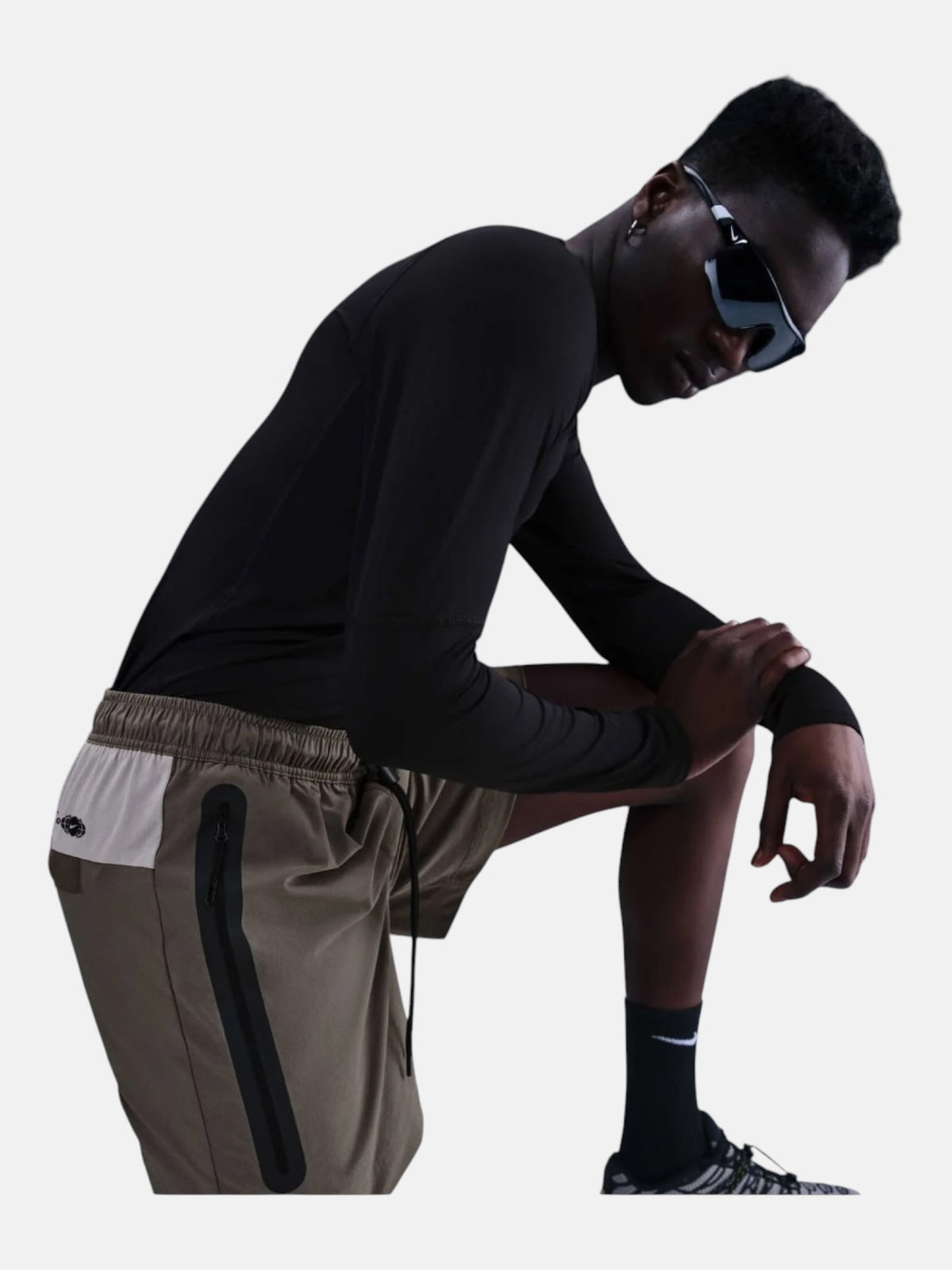 Шорти чоловічі Nike Tech Woven Trek "Cave Stone/College Grey" IB8957-289