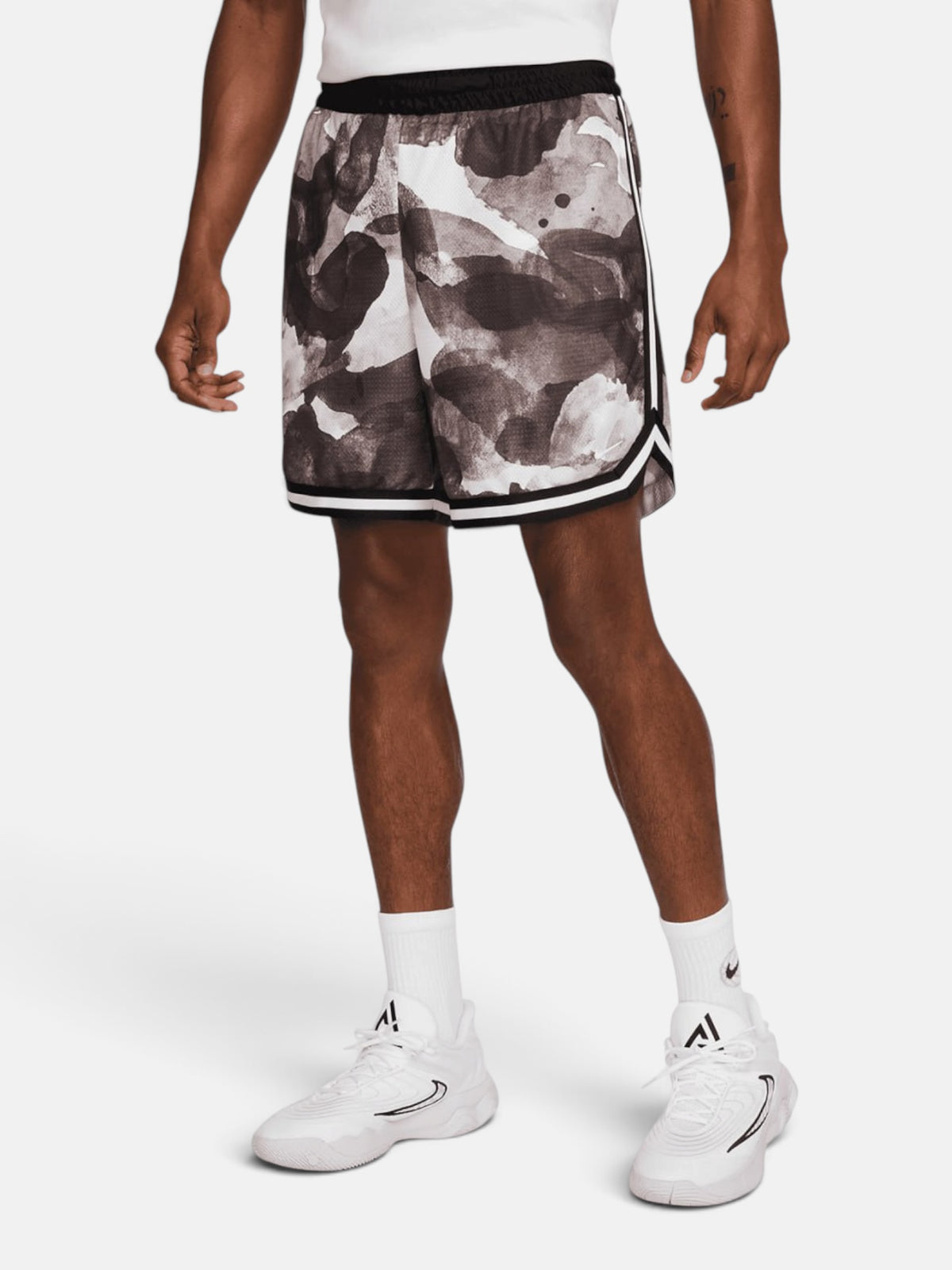 Шорти чоловічі Nike DNA Dri-FIT Camo "Pale Ivory/Black" HJ3879-110