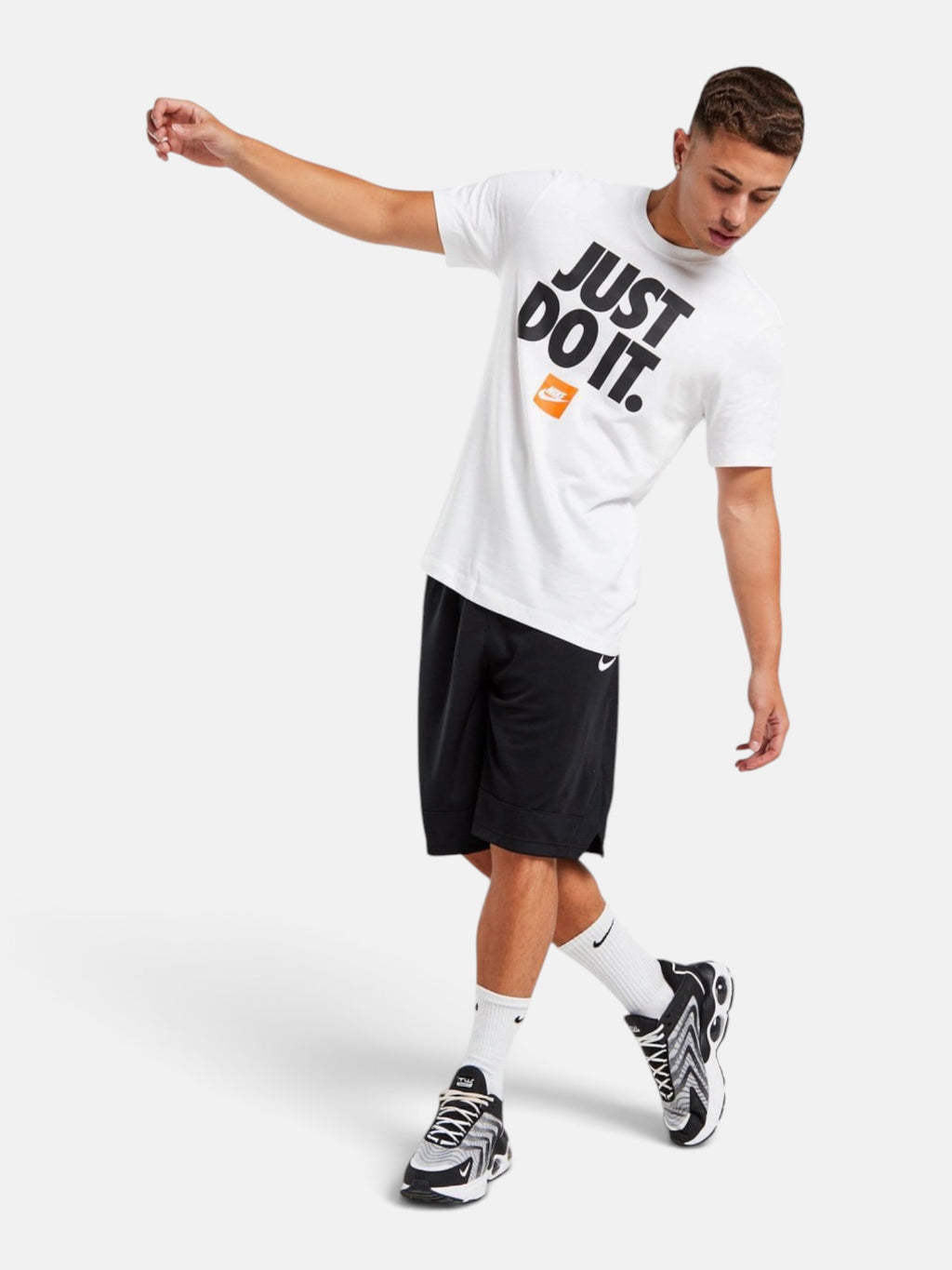 Чоловіча футболка Nike Sportswear Just Do It White DZ2989-100
