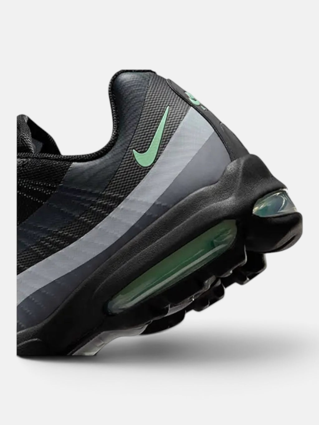 Чоловічі кросівки Nike Air Max 95 Ultra Black / Mint Foam IB7681-004