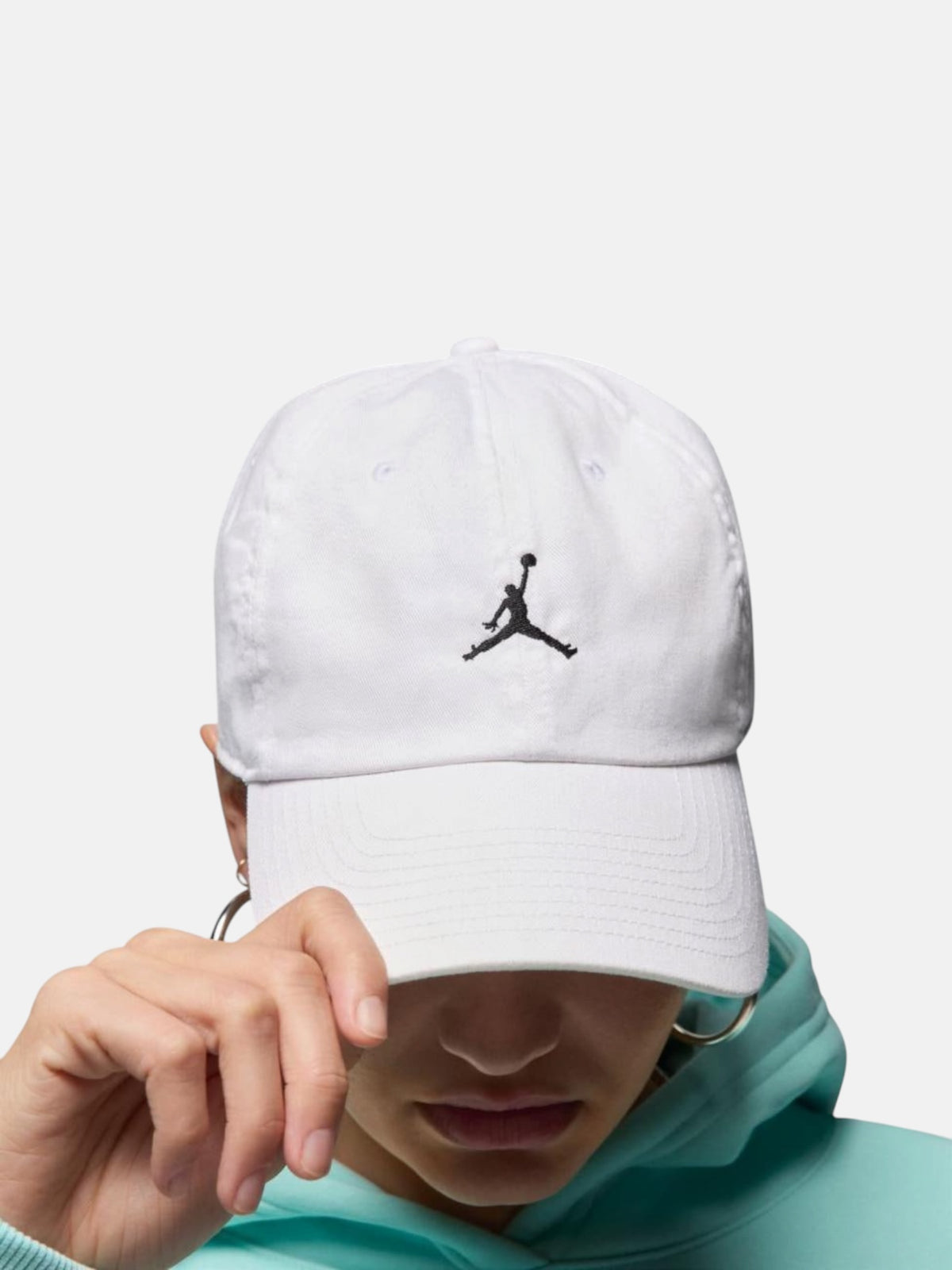 Кепка унісекс Jordan Club Washed Jumpman White / Black HQ1963-100