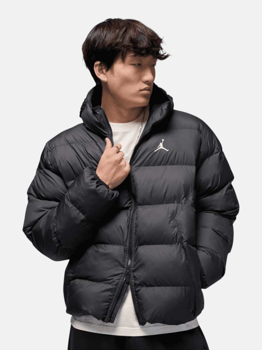 Чоловічий пуховик Jordan Brooklyn Therma-FIT Puffer Jacket Black / White HV0532-010