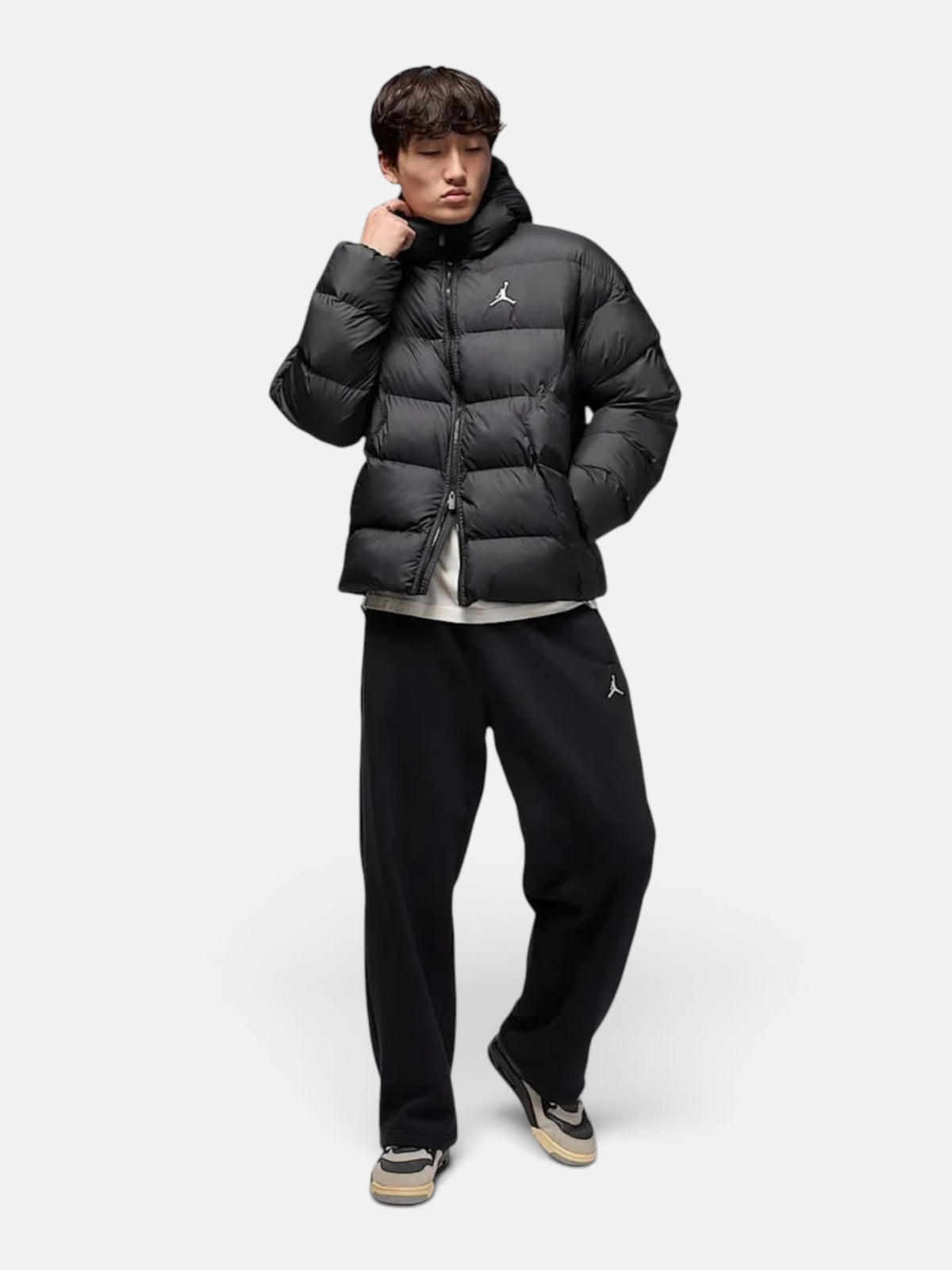 Чоловічий пуховик Jordan Brooklyn Therma-FIT Puffer Jacket Black / White HV0532-010