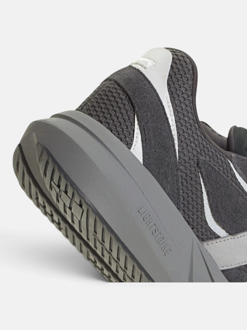 Чоловічі кросівки adidas Lightblaze Grey JQ9972