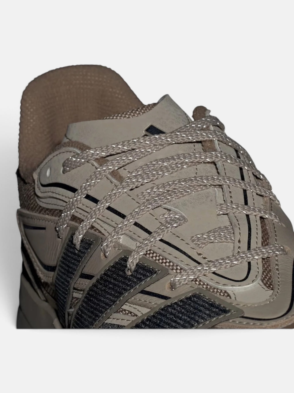 Чоловічі кросівки Adidas Lightblaze Beige JP7774