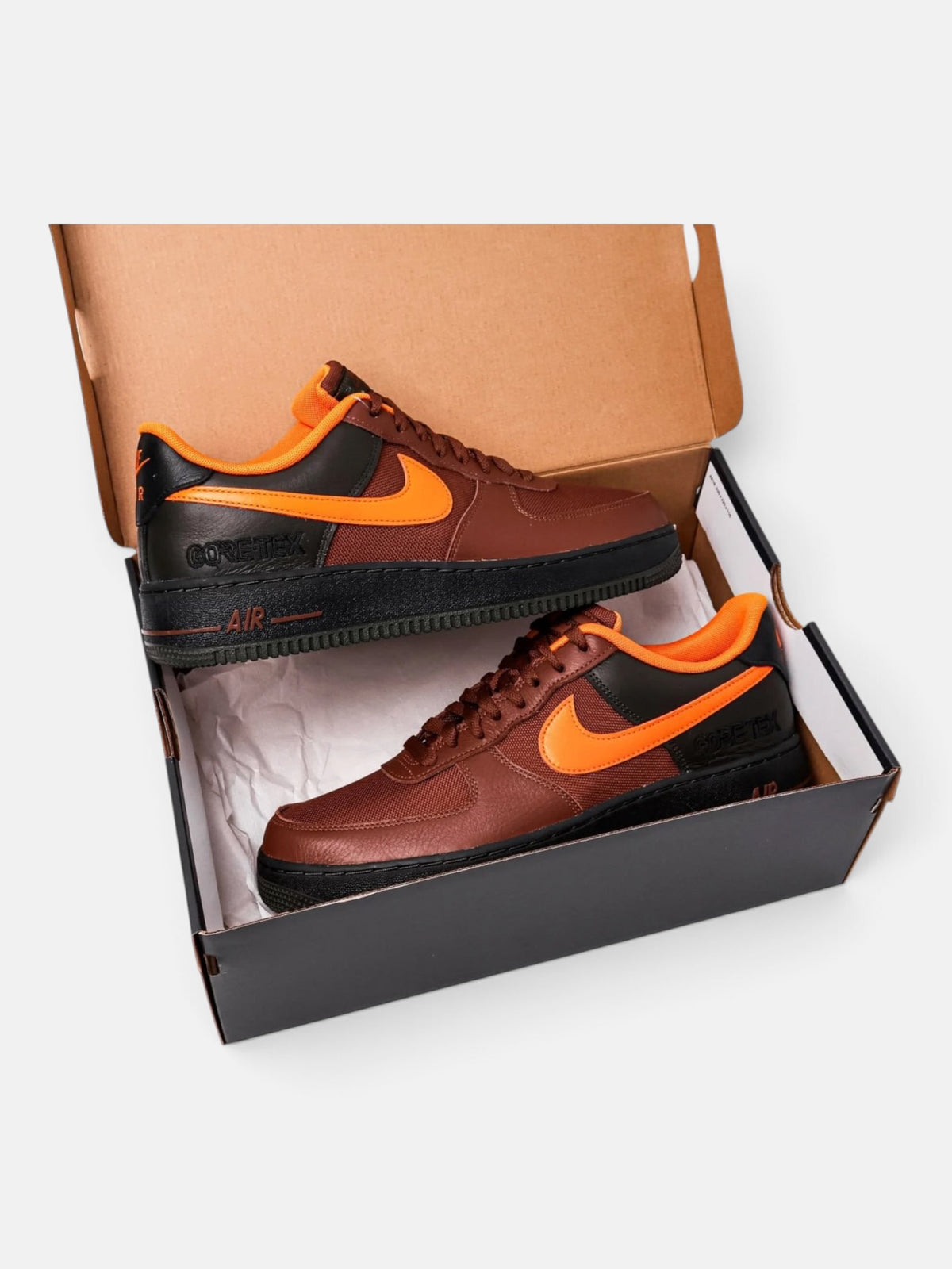 Чоловічі кросівки Nike Air Force 1 Low GTX Brown / Orange CK2630-201