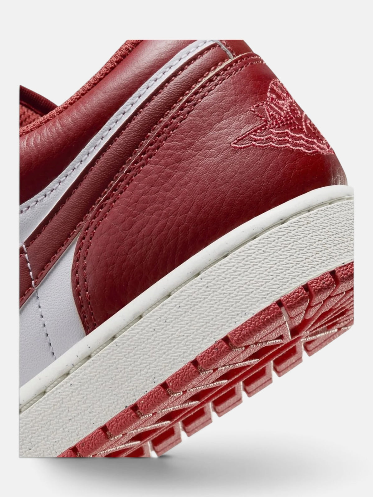 Чоловічі кросівки Air Jordan 1 Low SE Red / White FJ3459-160