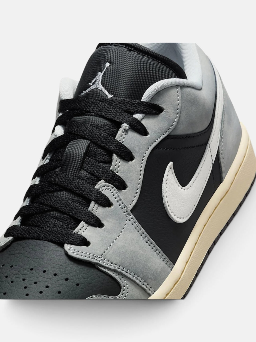 Чоловічі кросівки Air Jordan 1 Low SE Grey / Black HQ2010-012