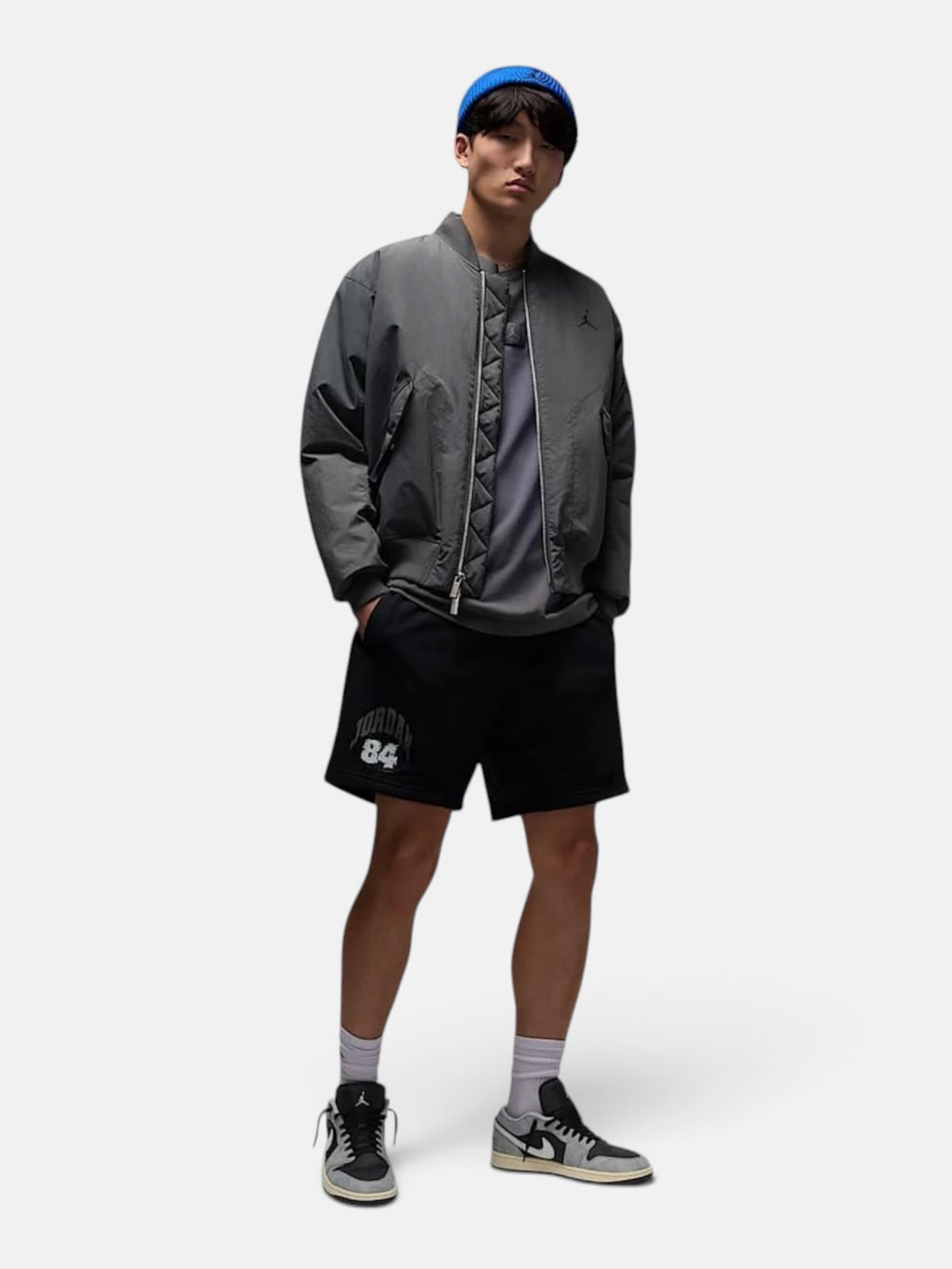 Чоловічі кросівки Air Jordan 1 Low SE Grey / Black HQ2010-012