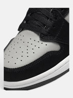 Унісекс кросівки Air Jordan 1 Retro High OG Grey / Black DZ2523-001