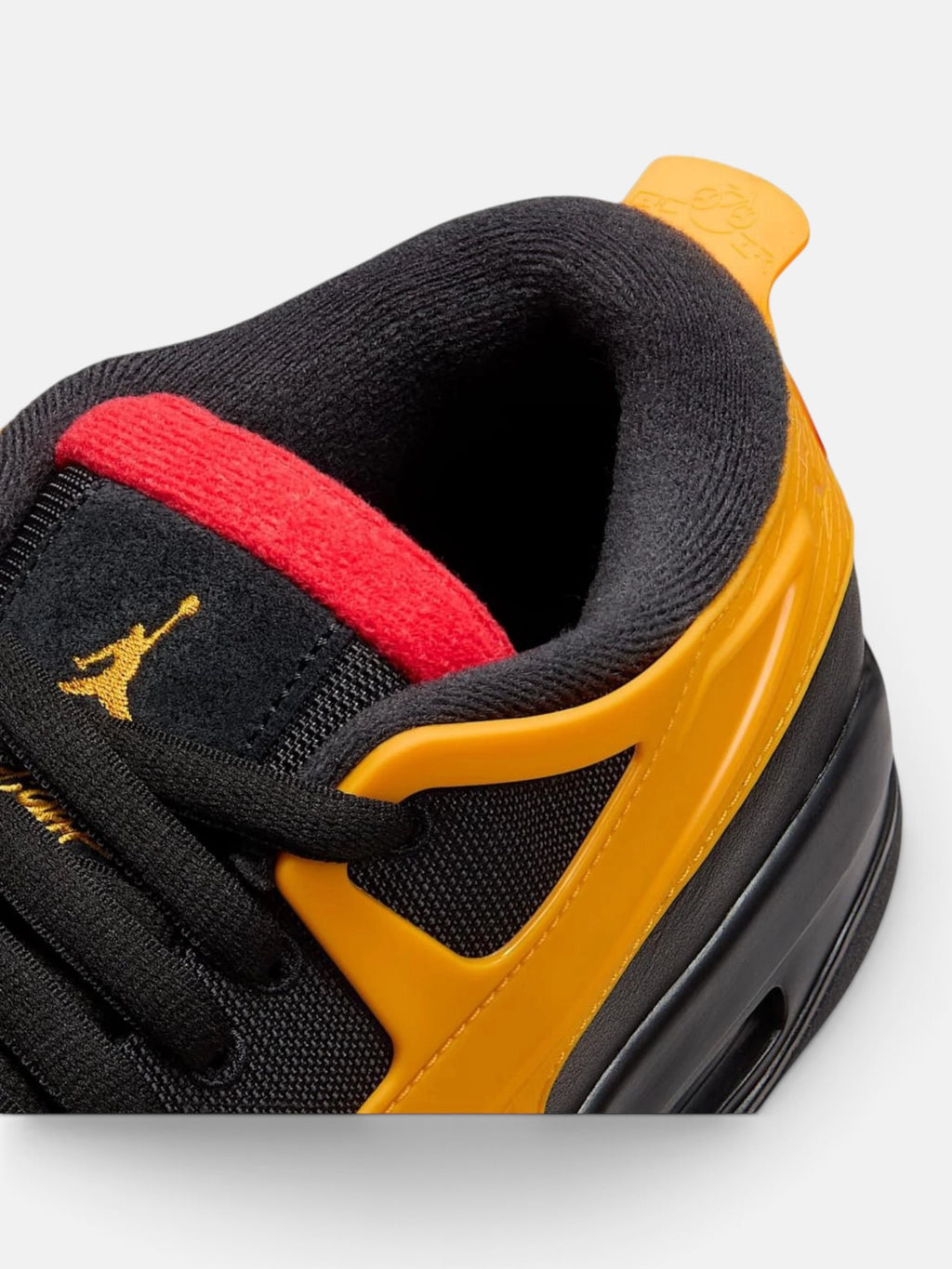 Чоловічі кросівки Air Jordan 4 RM Orange / Black FQ7939-007