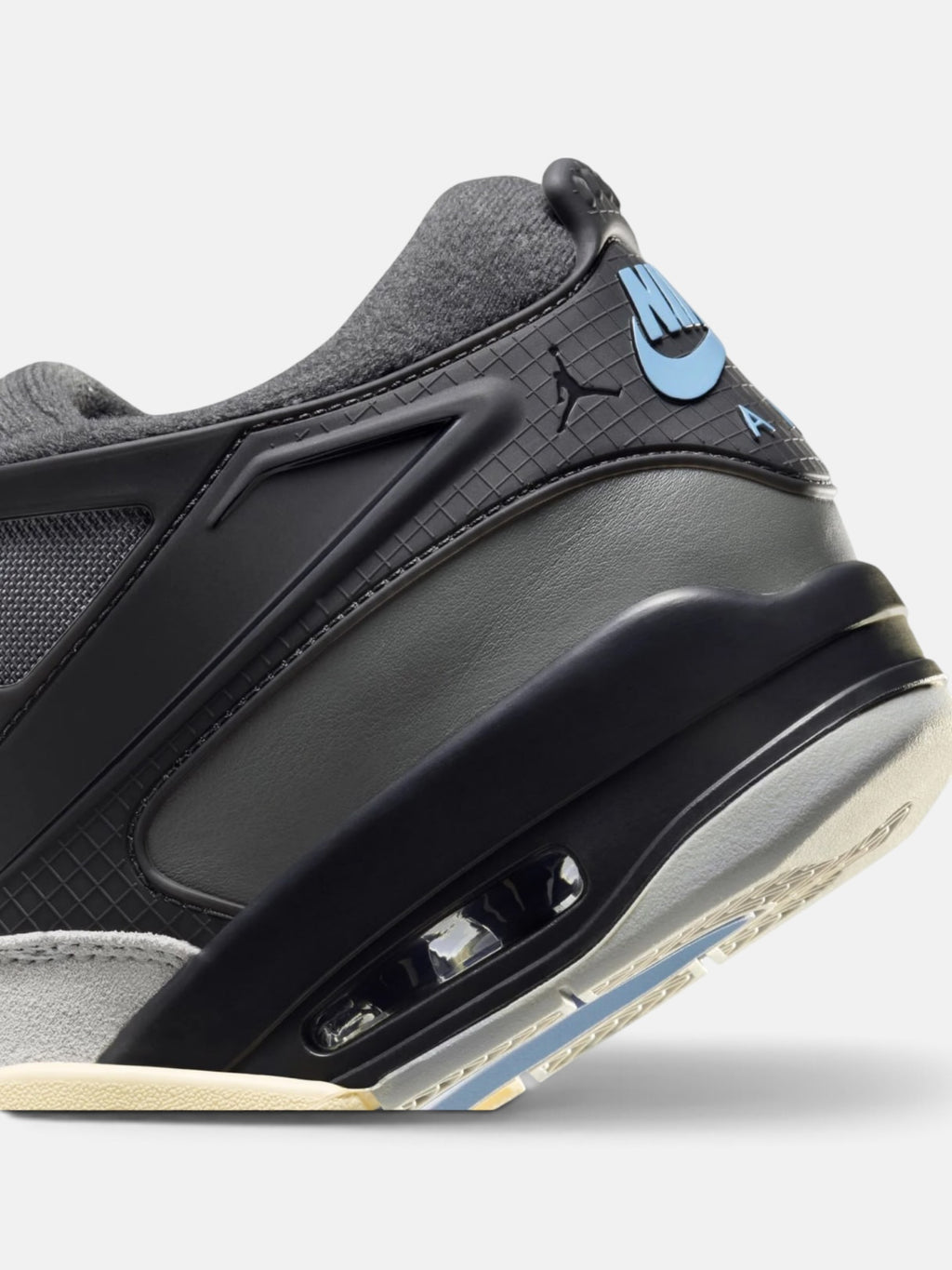 Чоловічі кросівки Air Jordan 4 RM Black / Grey FQ7939-002