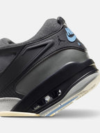 Чоловічі кросівки Air Jordan 4 RM Black / Grey FQ7939-002