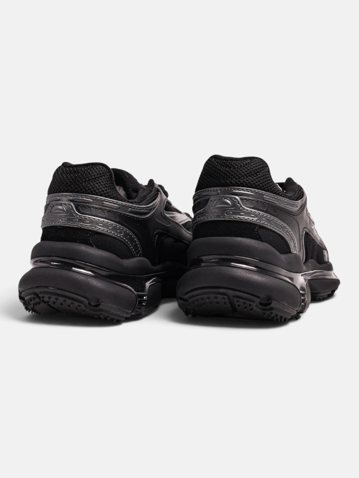 Чоловічі кросівки Lacoste L003 2K24 125.1 SMA Black 749SMA000702H