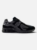 Чоловічі кросівки New Balance 2002R Black / Grey M2002RBL
