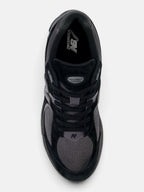 Чоловічі кросівки New Balance 2002R Black / Grey M2002RBL