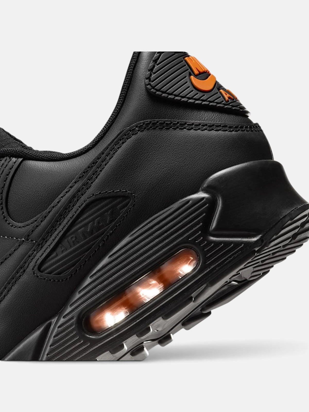 Чоловічі кросівки Nike Air Max 90 Black / Orange IF5446-002