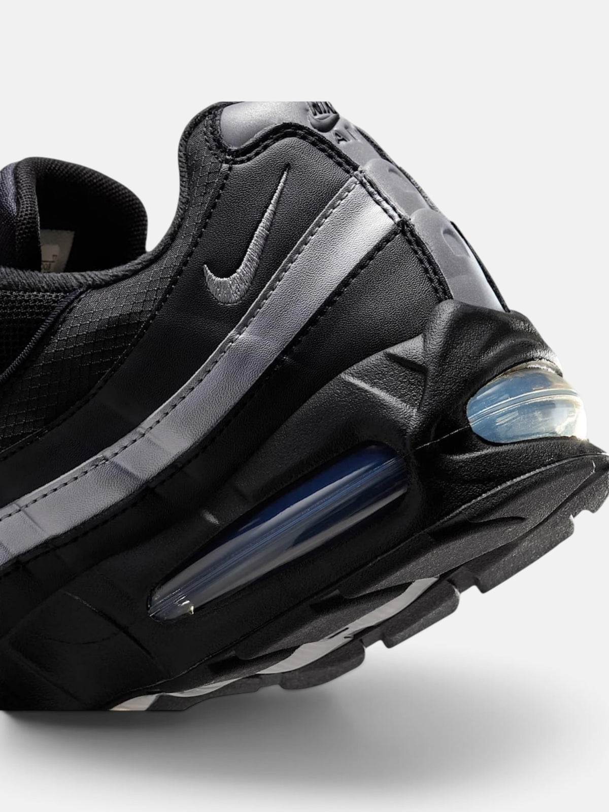 Чоловічі кросівки Nike Air Max 95 Black / Blue IB1667-003