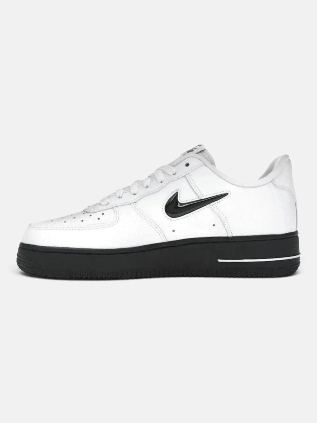 Чоловічі кросівки Nike Air Force 1 Jewel White / Black HQ3826-100
