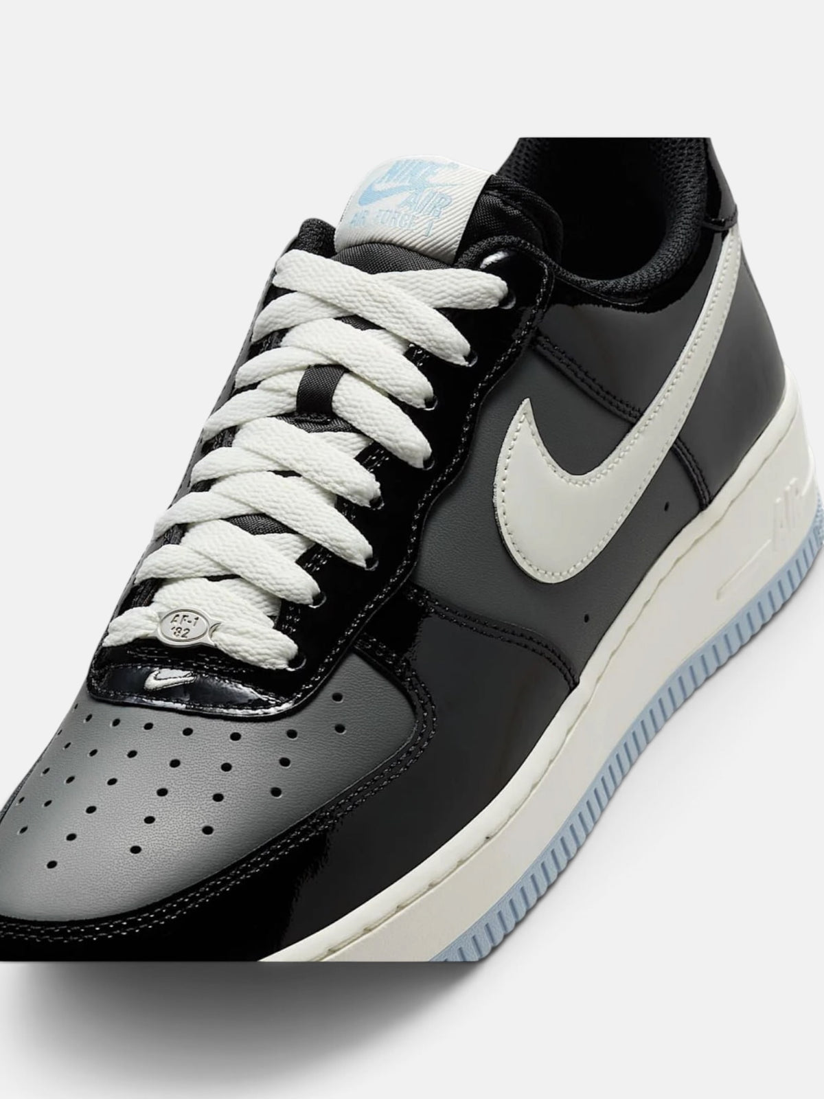 Чоловічі кросівки Nike Air Force 1 ’07 Grey / Black IB7676-001