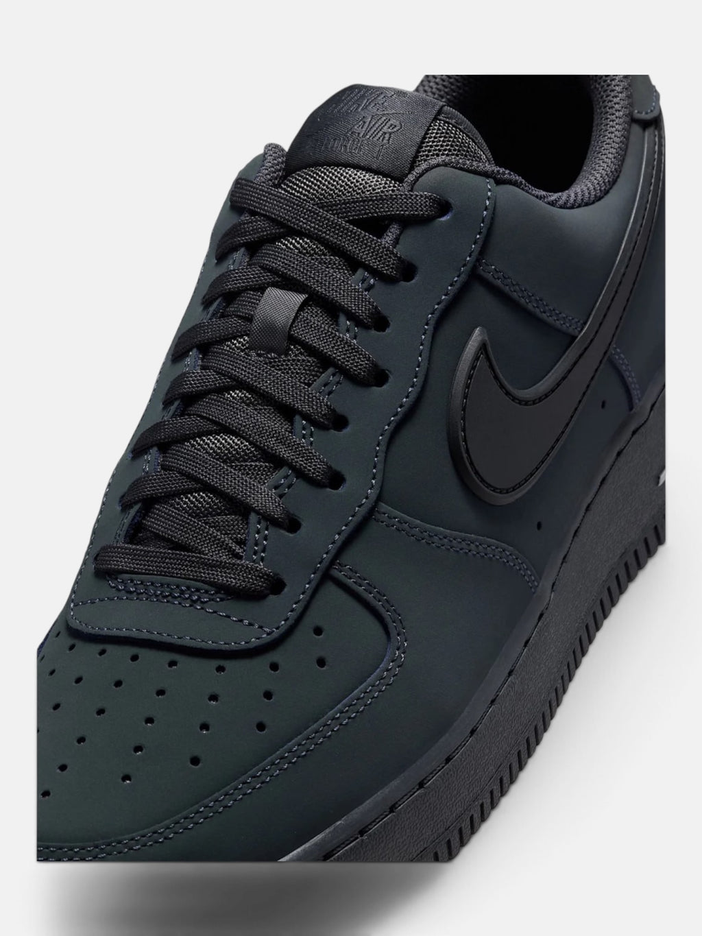 Чоловічі кросівки Nike Air Force 1 ’07 Grey / Black HV6223-002